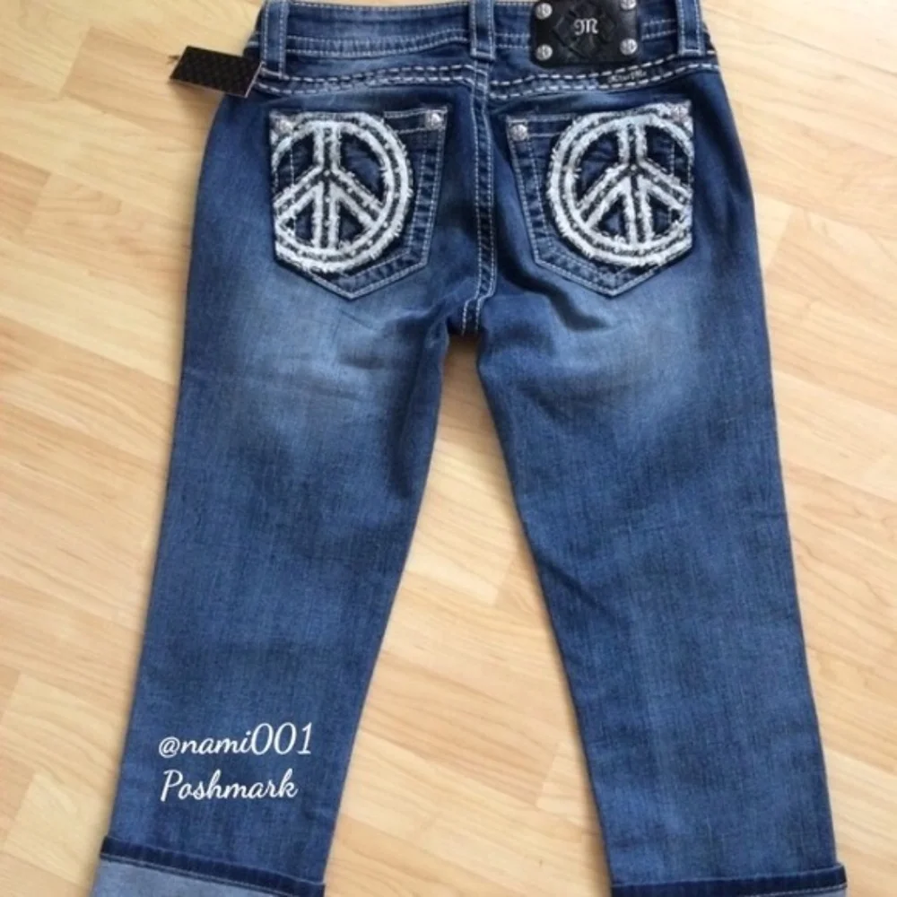Denim Miss Me Mid-Rise Cuffed Capris Peace Sign Bling NWOT - Picture 3 of 5